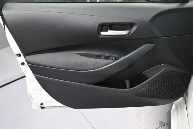 Used 2021 White Toyota LE image 21