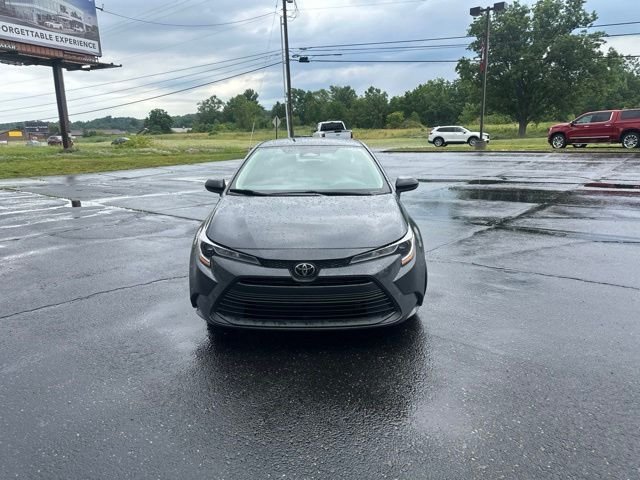 Certified Used 2024  Toyota LE image 2