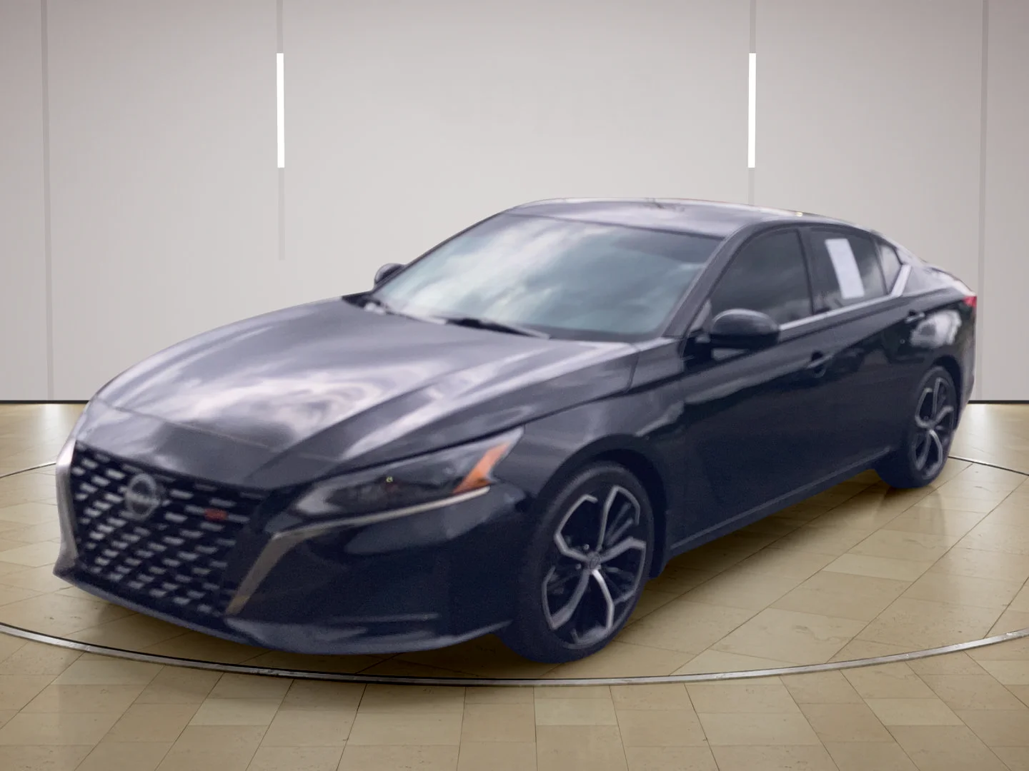 Certified Used 2024 Super Black Nissan 2.5 SR image 3