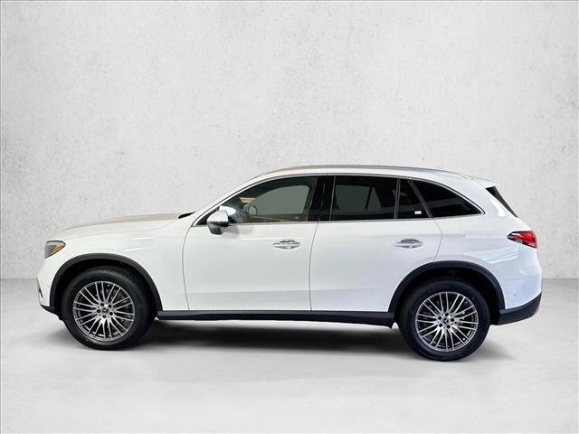New 2026 Polar White Mercedes-Benz GLC 300 image 38