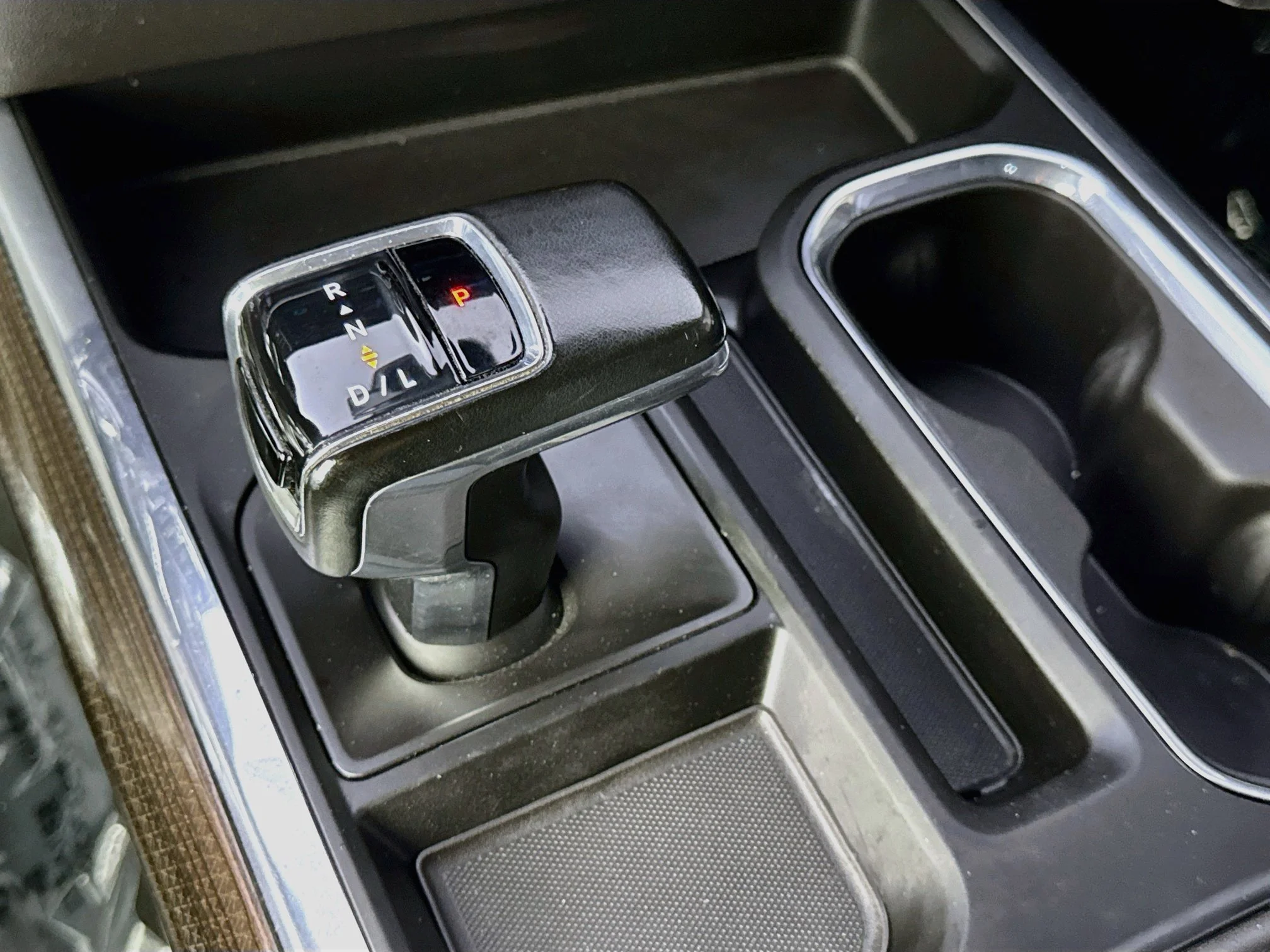 Used 2023 SUMMIT WHITE Chevrolet RST image 19