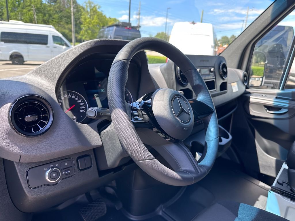 2025 Mercedes-Benz Sprinter Cargo Van Base - Photo 15
