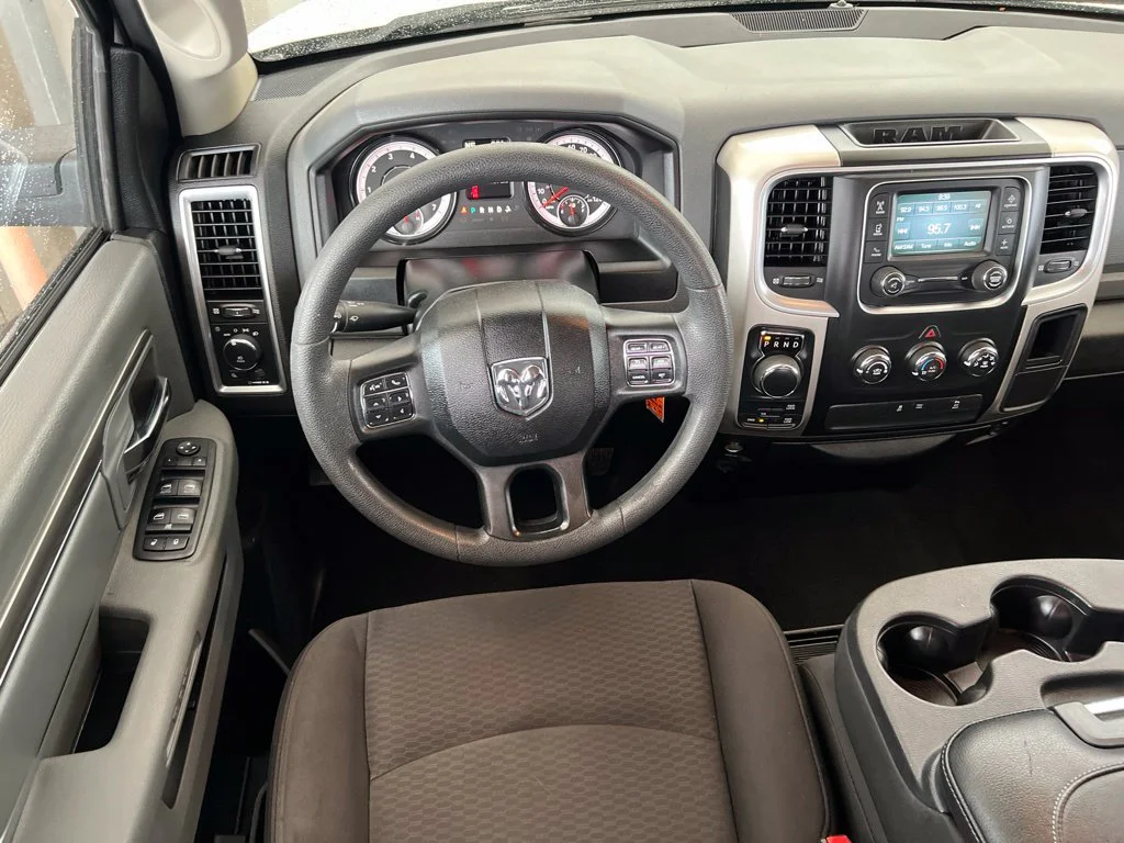 Used 2019 White Ram Warlock image 13