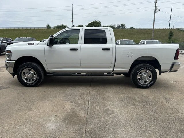 New 2026 Bright White Clear-Coat Exterior Paint RAM Tradesman image 10