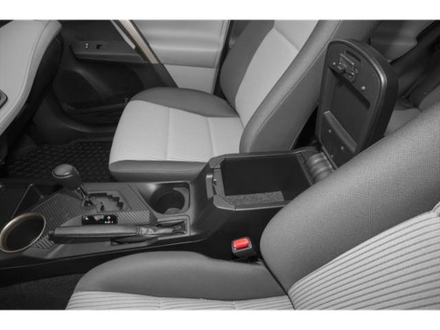 Used 2015 Classic Silver Metallic Toyota Limited image 17