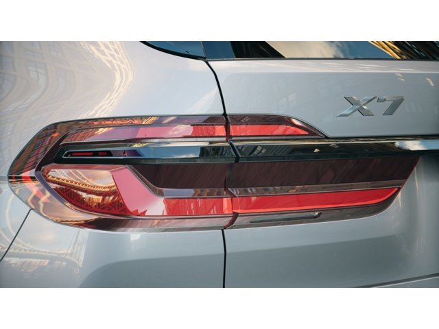 New 2027 Brooklyn Grey Metallic BMW xDrive40i image 8