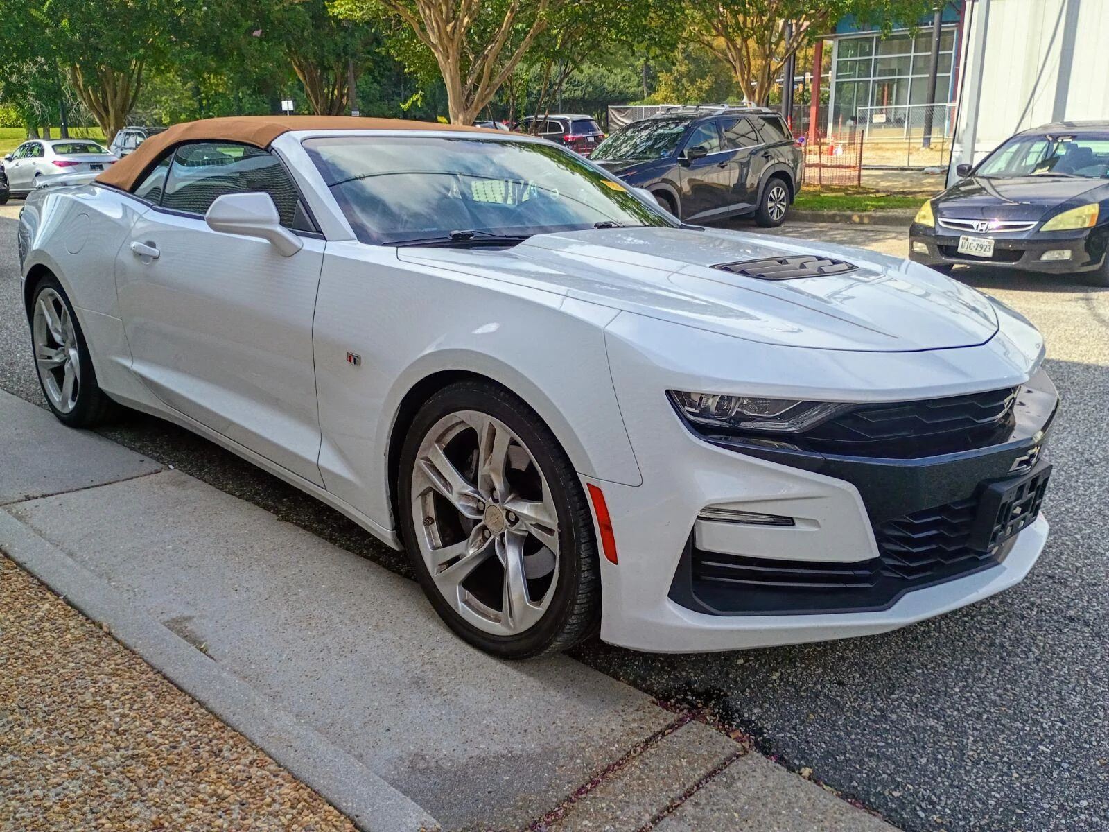 Used 2019 Summit White Chevrolet 2SS image 3