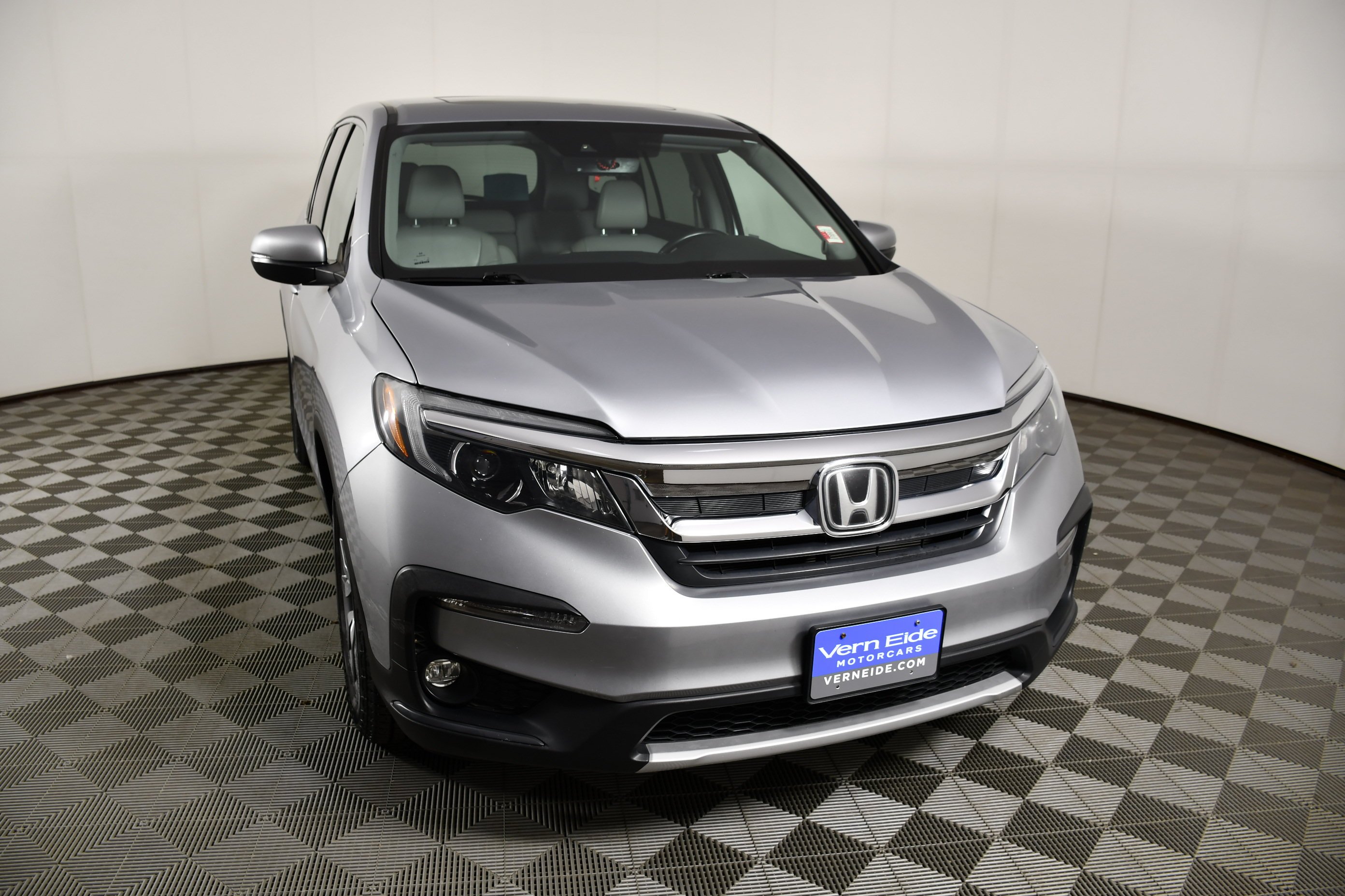 Used 2020 Lunar Silver Metallic Honda EX-L image 3