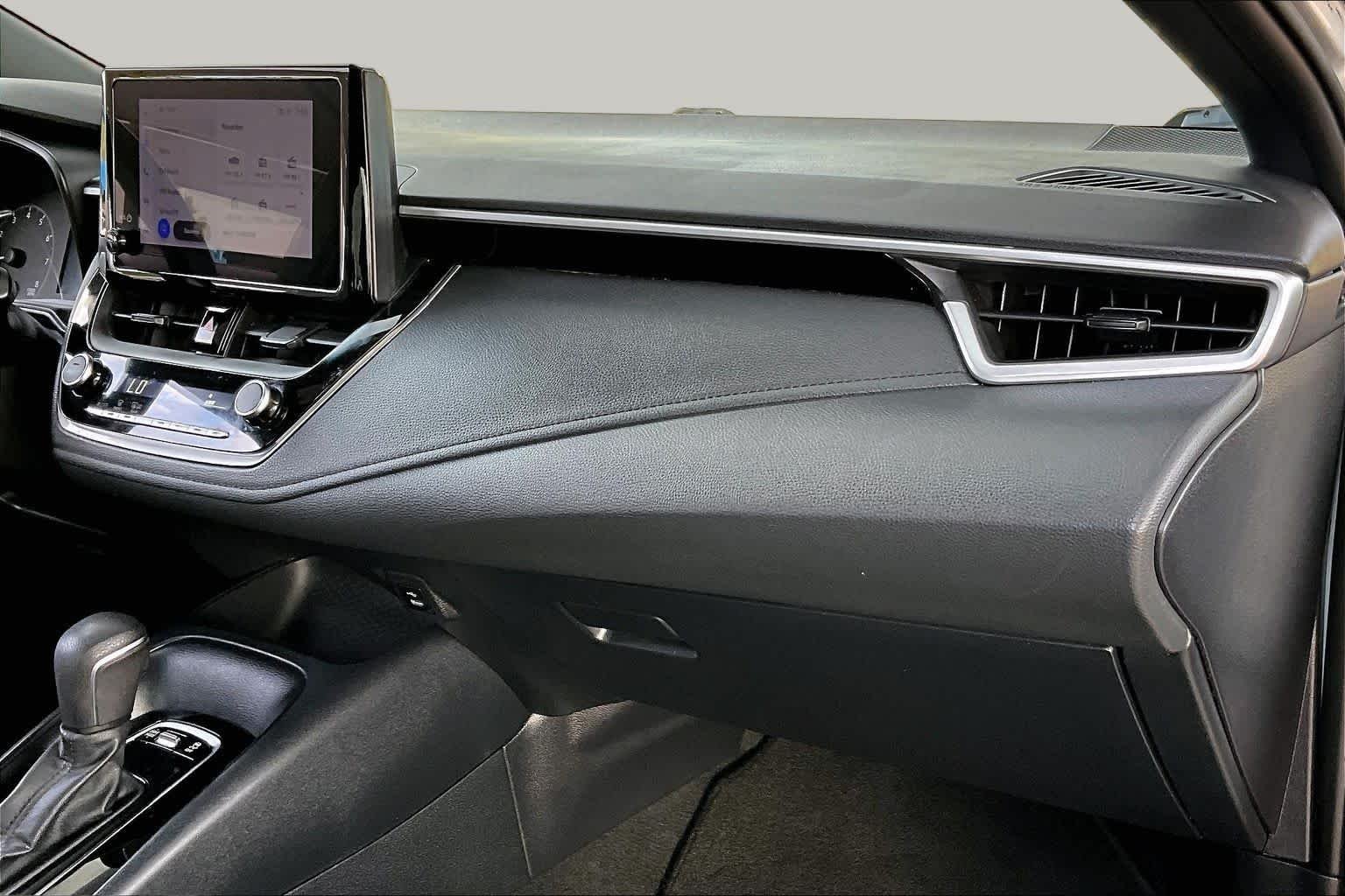 Used 2023 Classic Silver Metallic Toyota SE image 19