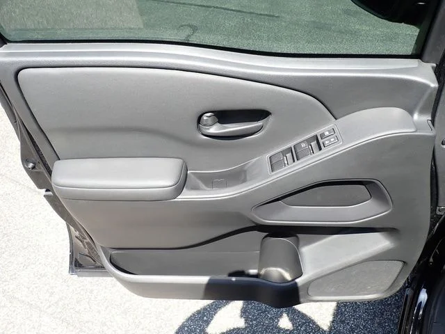 Used 2024 Black Nissan S image 18