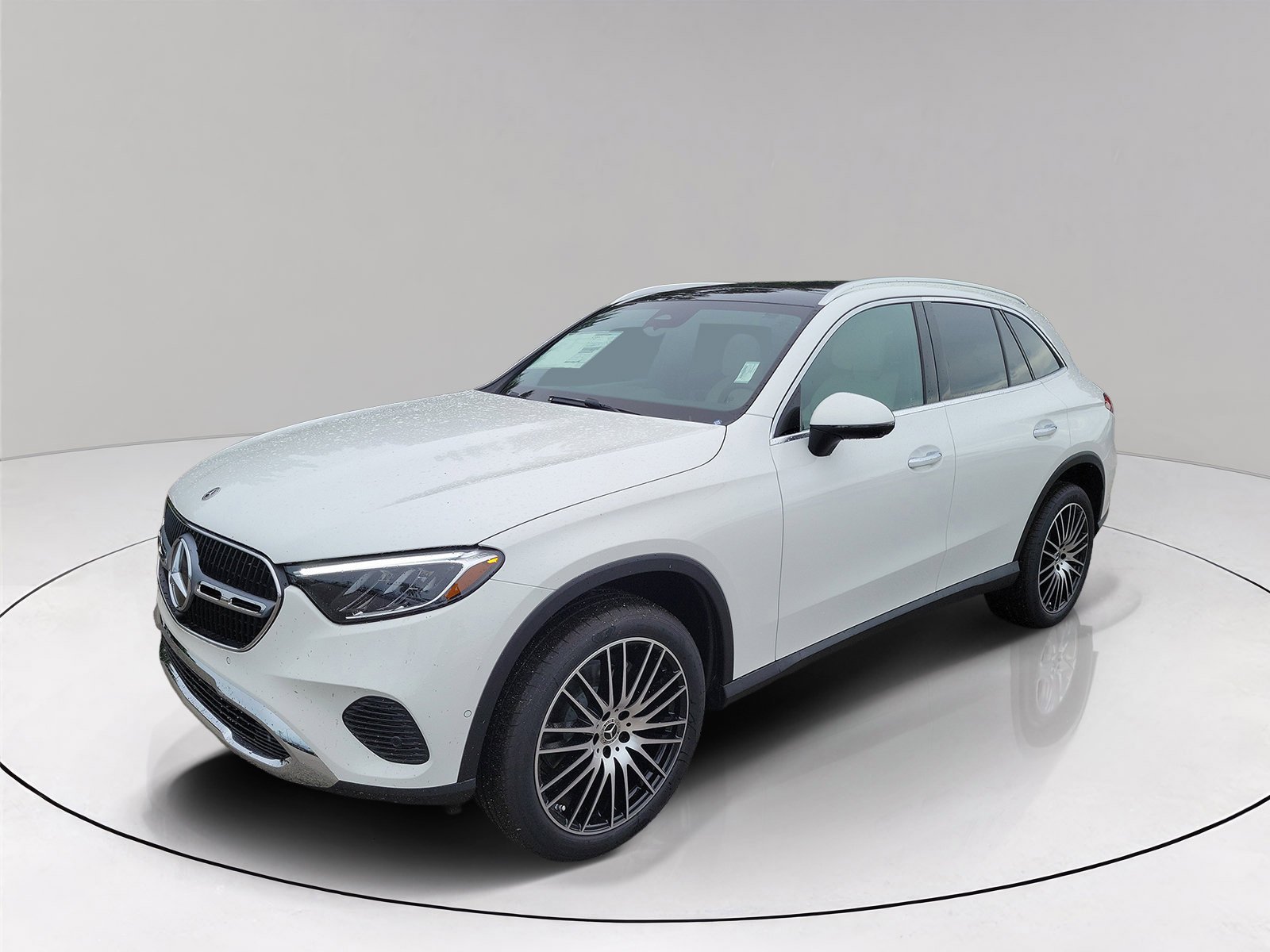 New 2027 Polar White Mercedes-Benz GLC 300 image 3