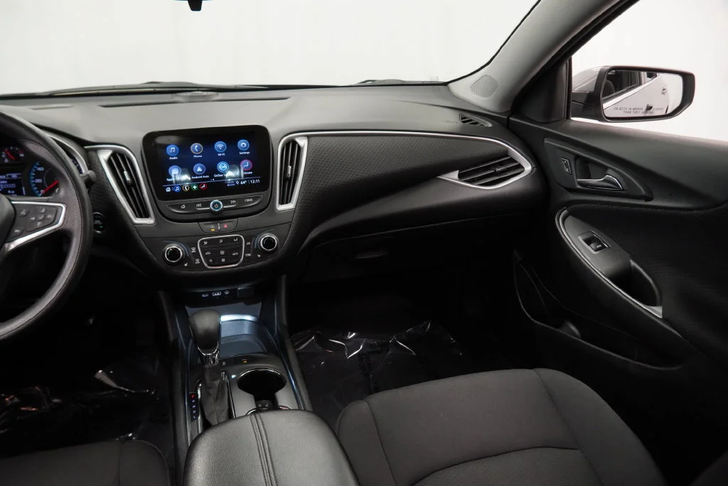 2024 Chevrolet Malibu 1LT - Photo 12