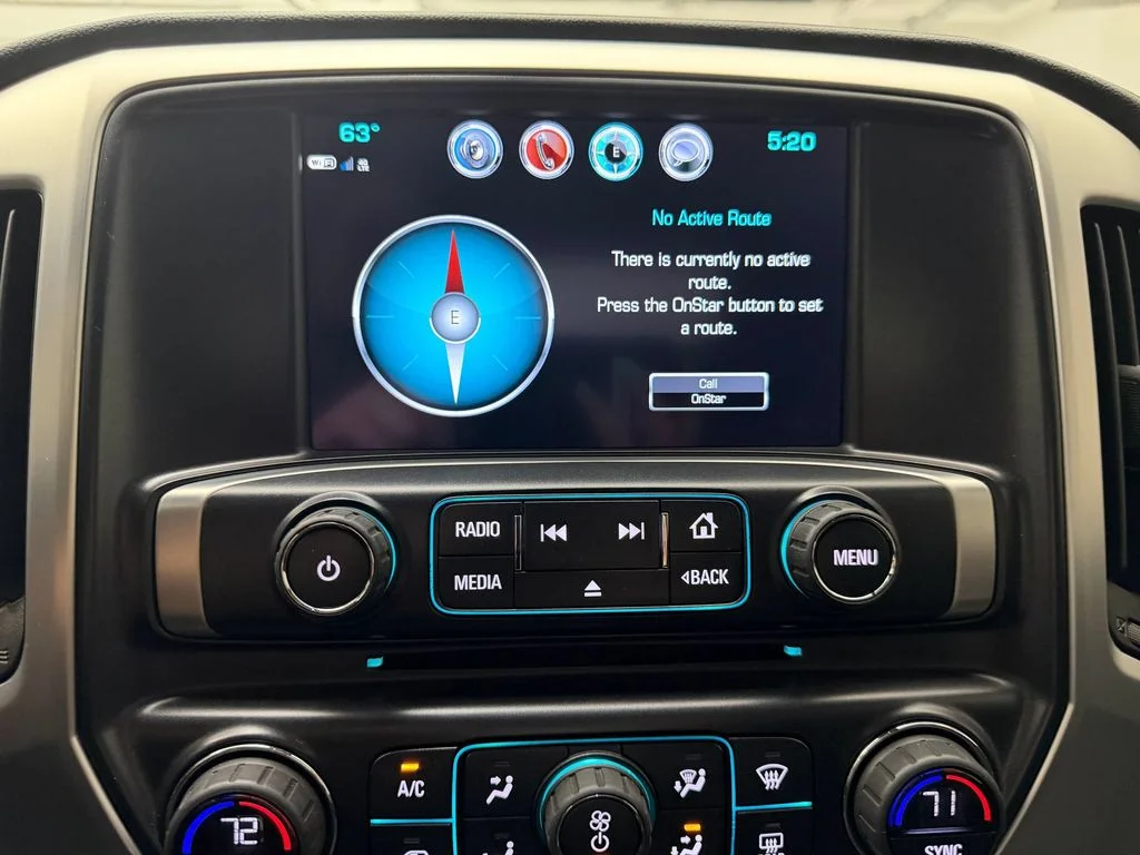 Used 2018 Summit White GMC SLE image 16