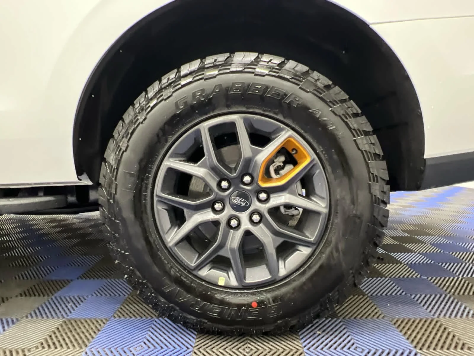 New 2026 Star White Metallic Tri-Coat Ford Tremor image 9