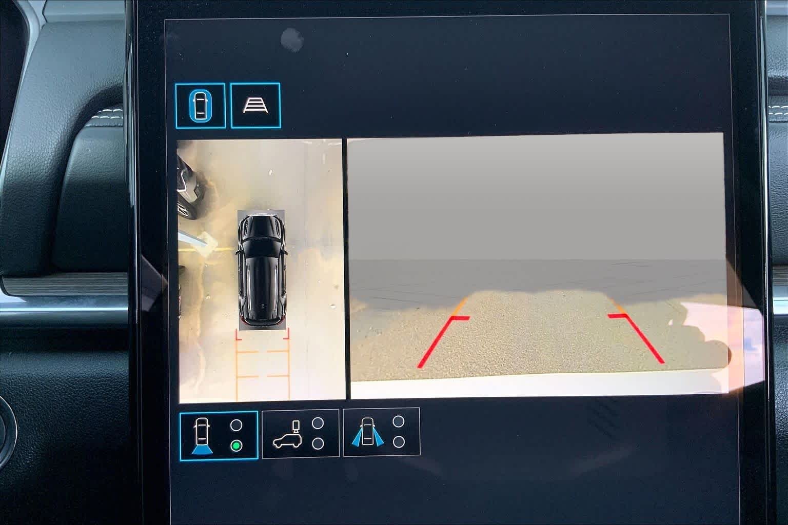 Used 2026 Glacier White Tricoat GMC AWD Denali image 27