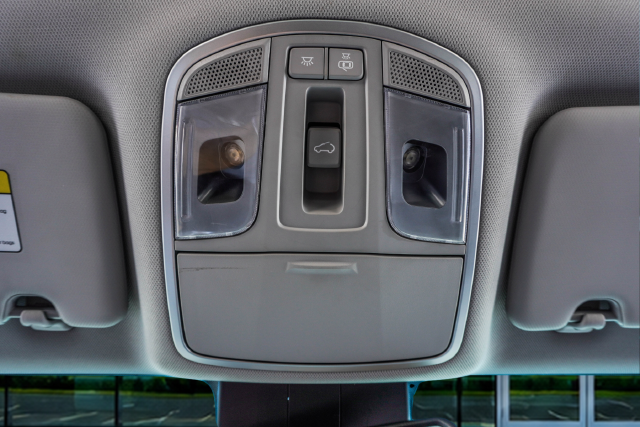 Used 2020 Silver Hyundai Ultimate image 34