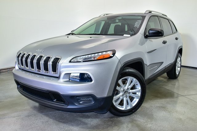 2016 Jeep Cherokee Sport