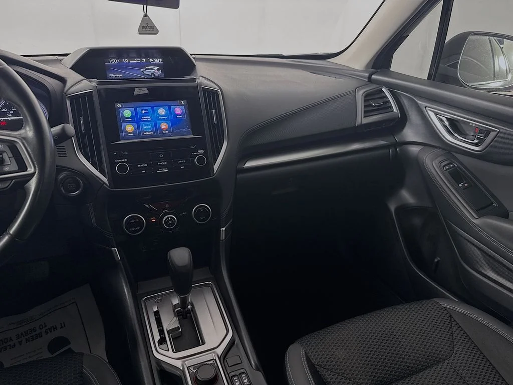 Used 2020 Silver Subaru Premium image 28