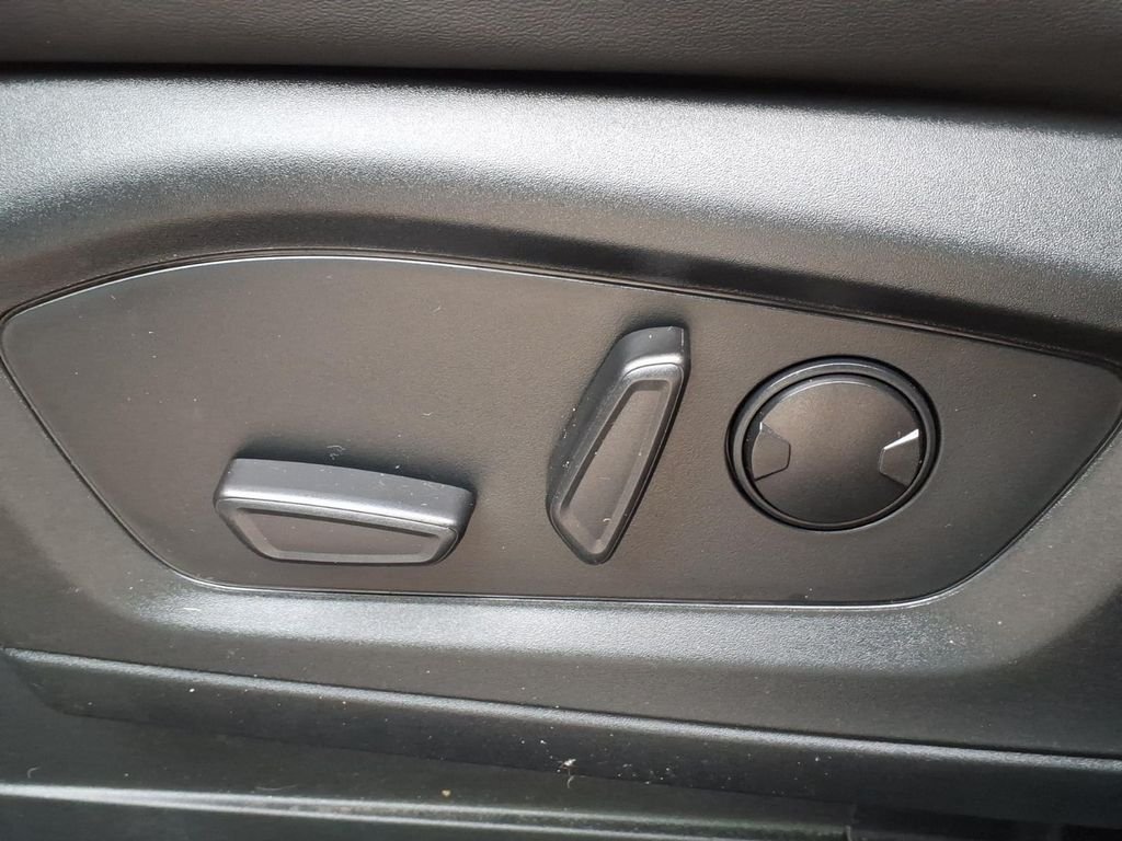 Certified Used 2023 Black Metallic Ford XLT image 18