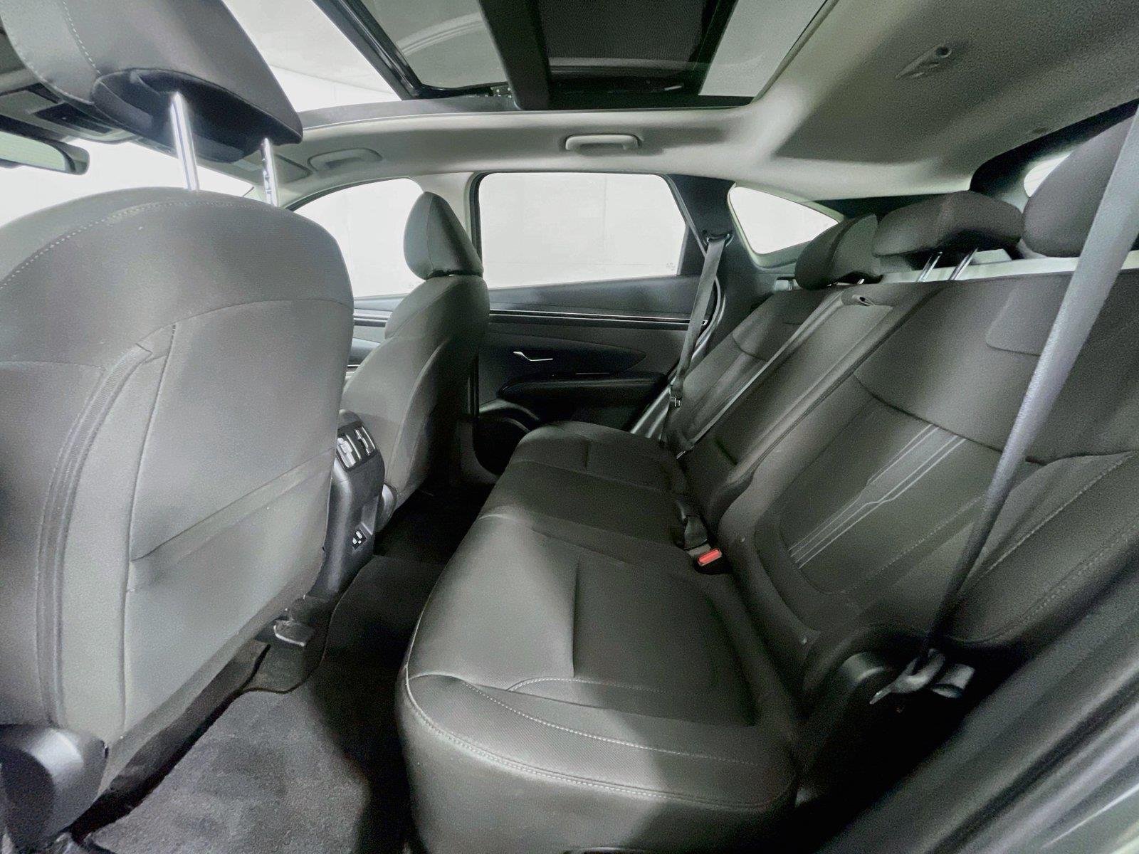 Used 2022 Amazon Gray Hyundai SEL Convenience image 25