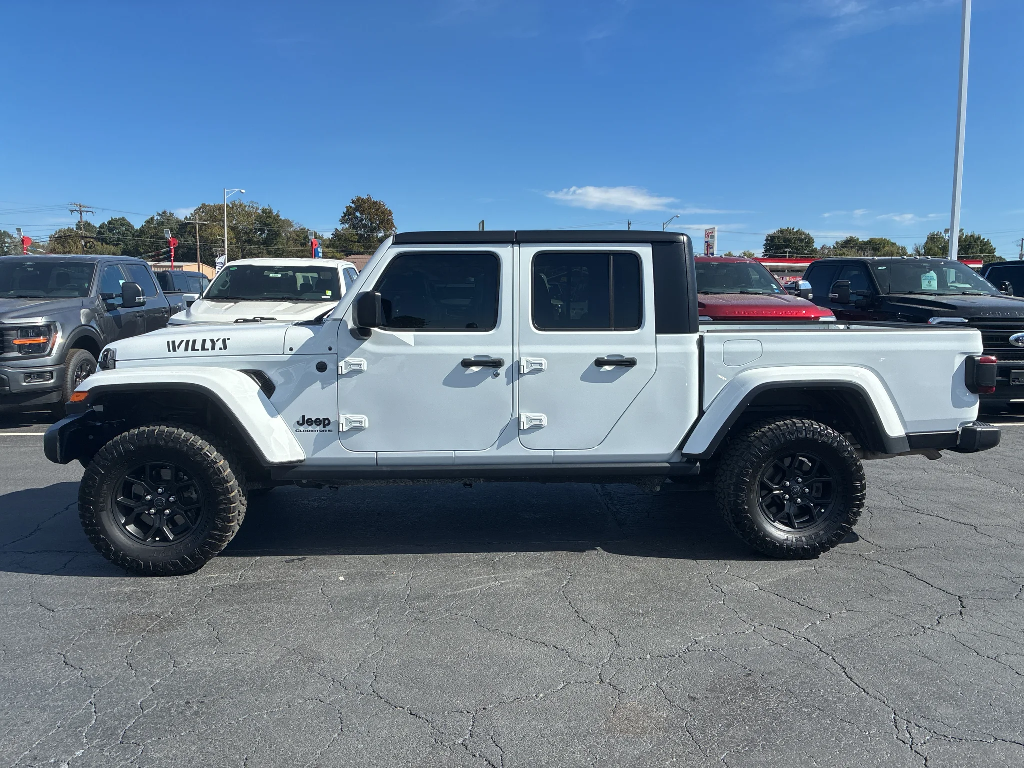 Used 2024 Bright White Clearcoat Jeep Willys image 8