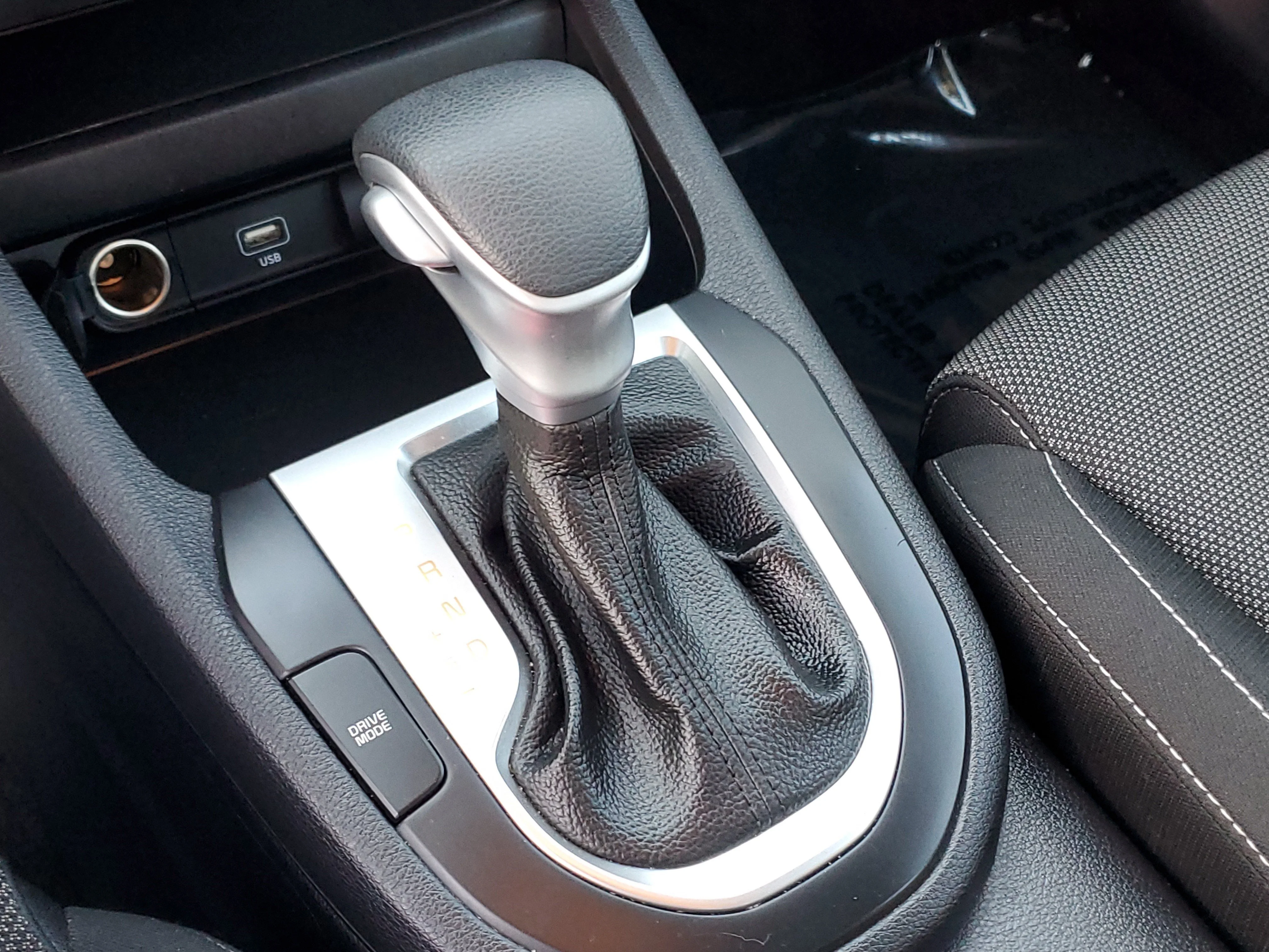New 2022 Aurora Black Kia LXS image 24