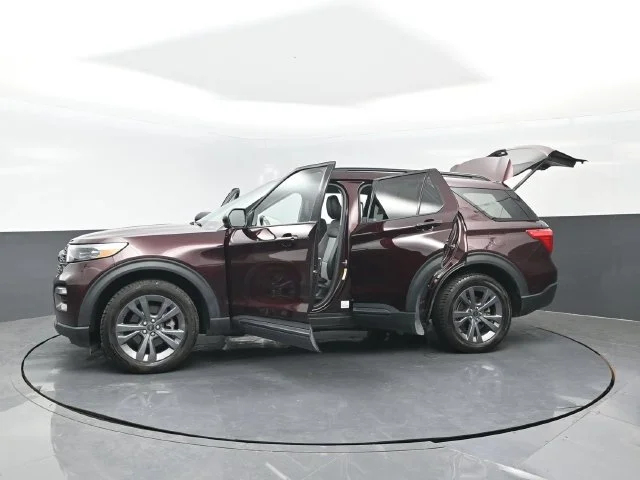 Certified Used 2022 Burgundy Velvet Tinted Clearcoat Ford XLT image 71