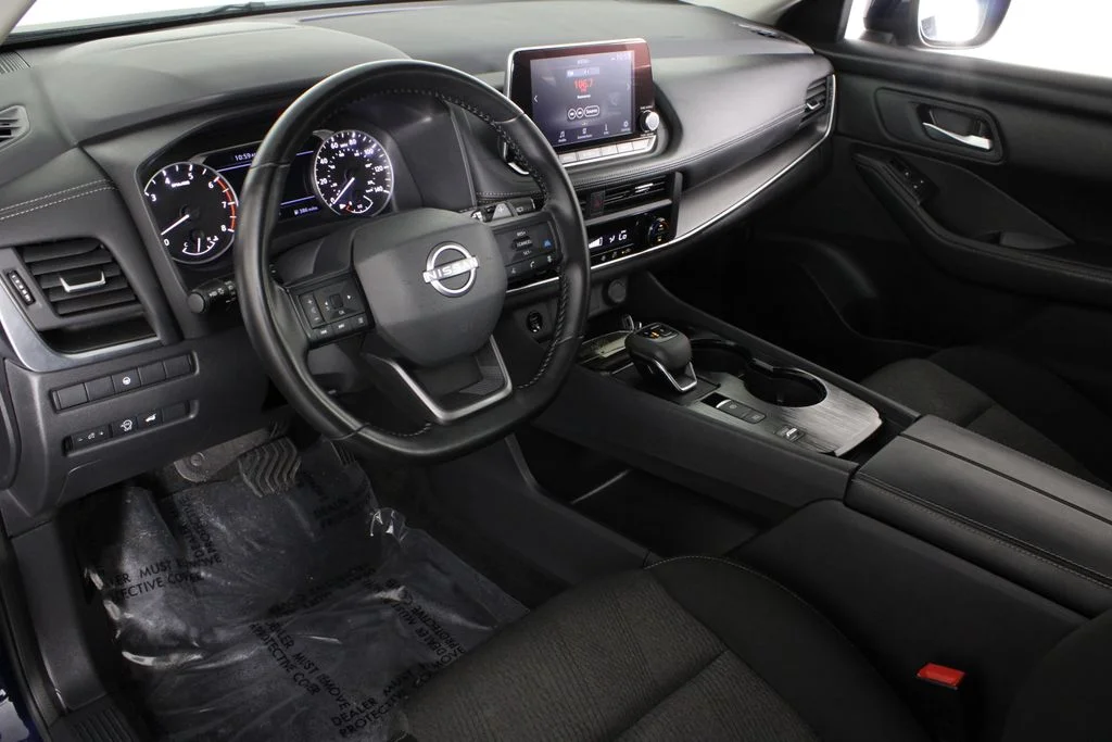 2025 Nissan Rogue SV - Photo 20
