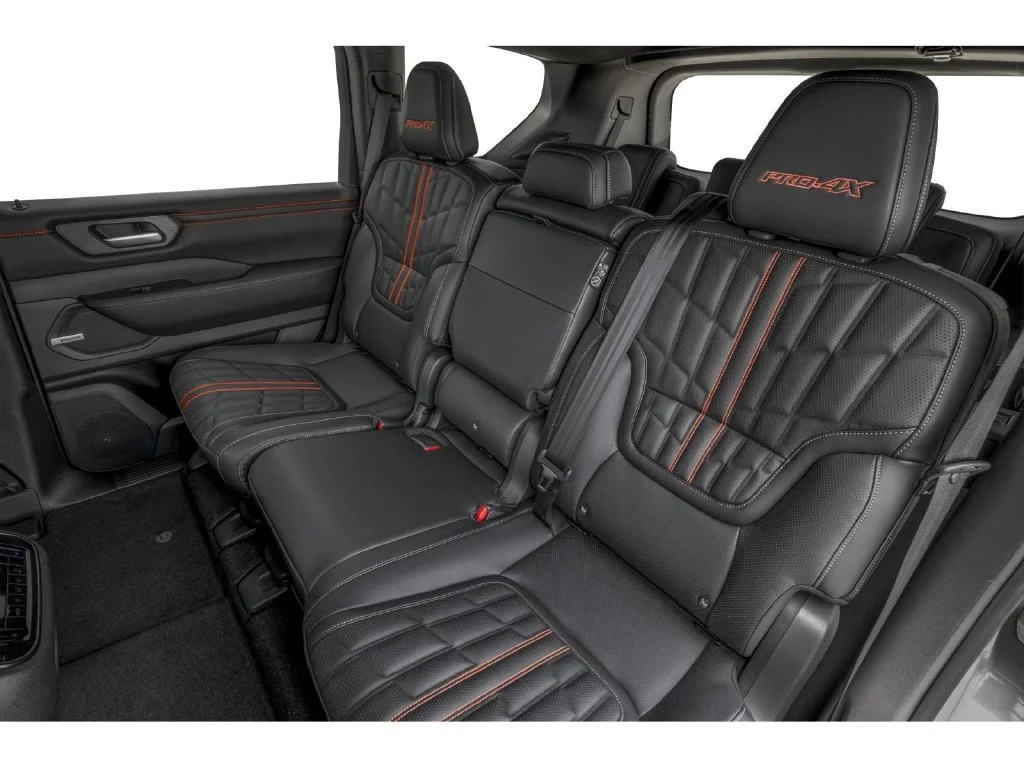 Used 2026 Alpine Metallic/super Black Nissan PRO-4X image 8