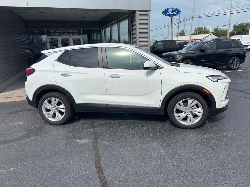 Used 2024 White Buick Preferred image 4