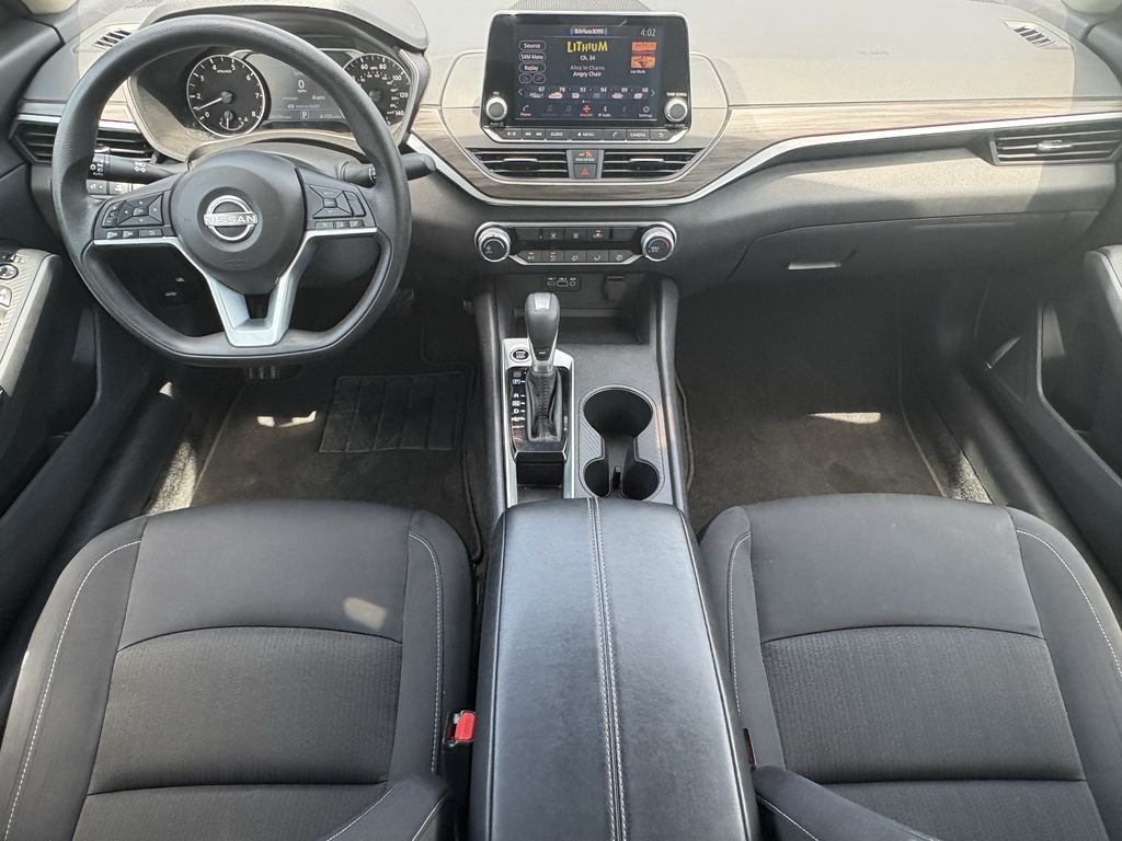 2025 Nissan Altima SV - Photo 8