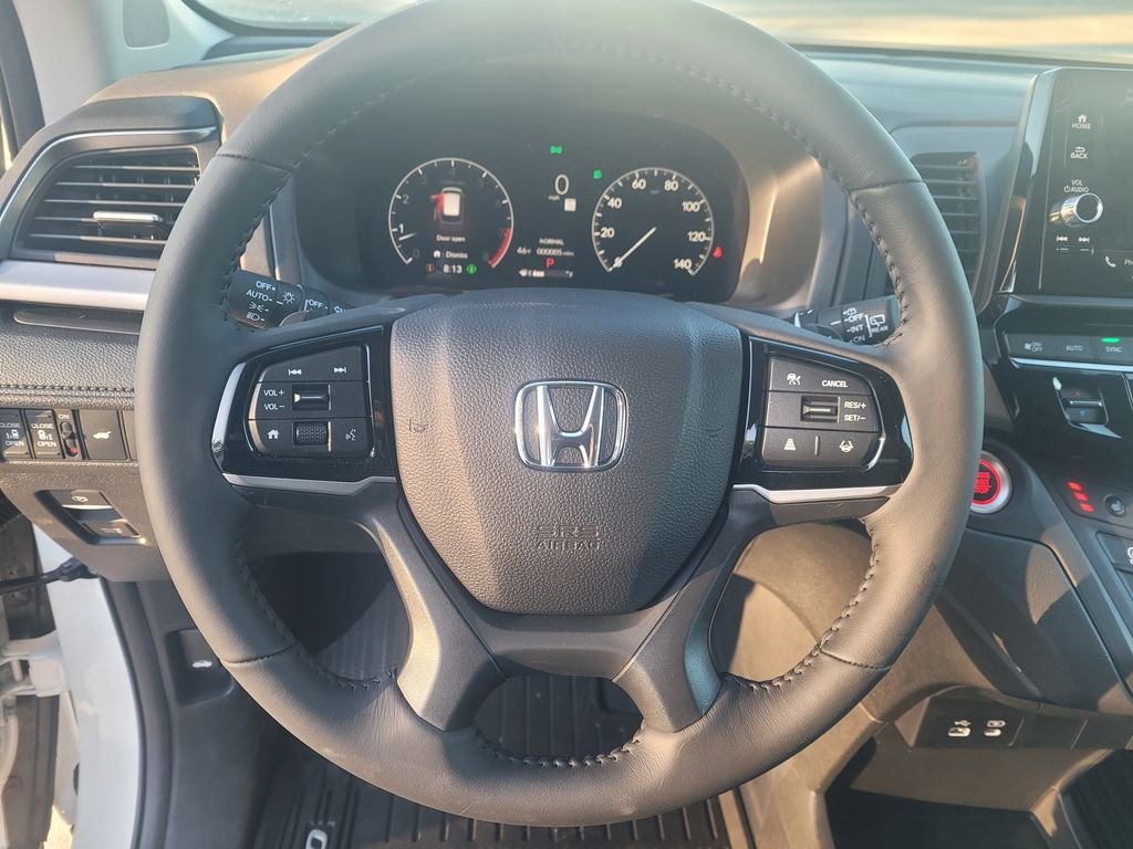 New 2026 Platinum White Pearl Honda EX-L image 11