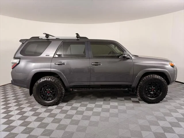 Certified Used 2020 MAGNETIC GRAY MET. Toyota  image 11