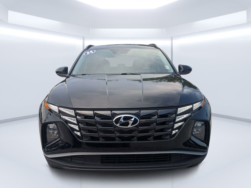 Used 2024 Black Hyundai SEL image 8