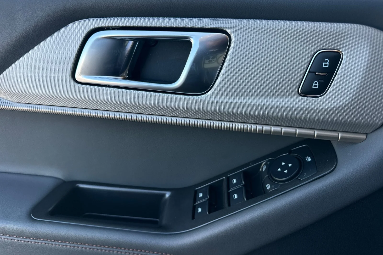 New 2027 White Ford Active image 10