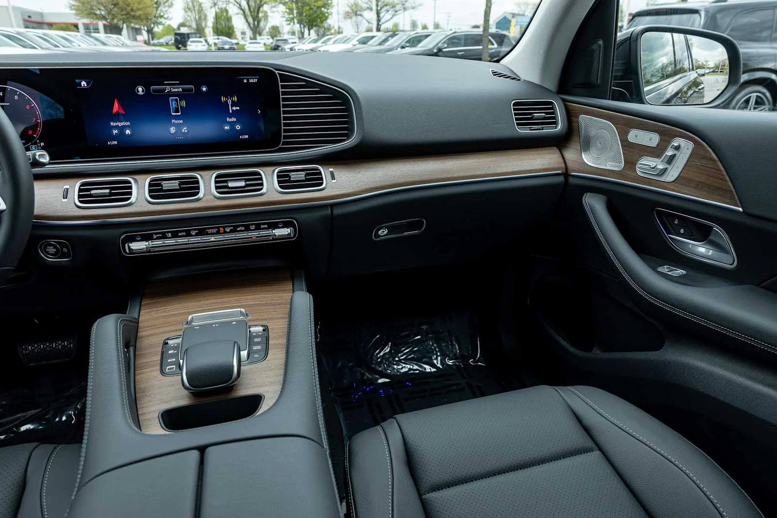 New 2026 Black Mercedes-Benz GLE 450 image 8