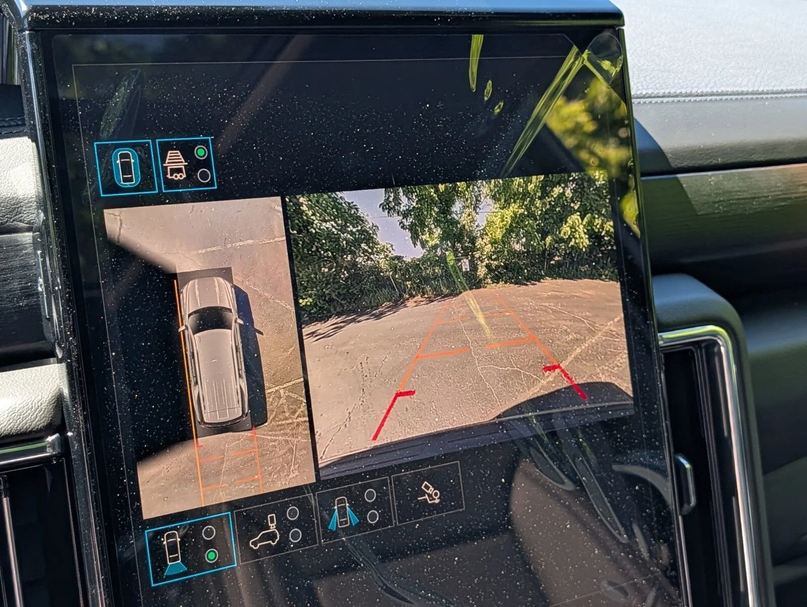 2026 GMC Yukon Denali - Photo 8