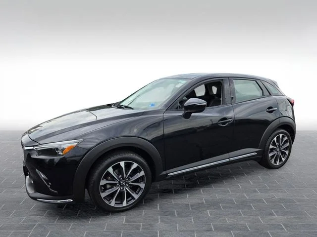 Used 2019 Black Mazda Grand Touring image 3