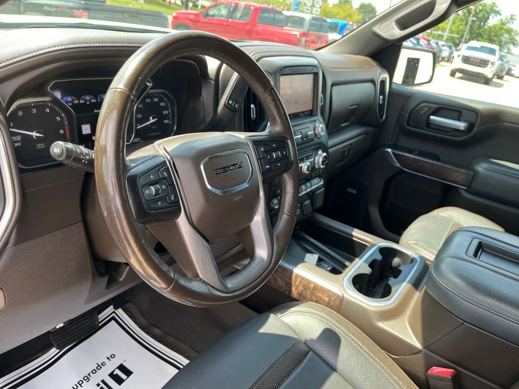 Used 2020 White GMC Denali image 15