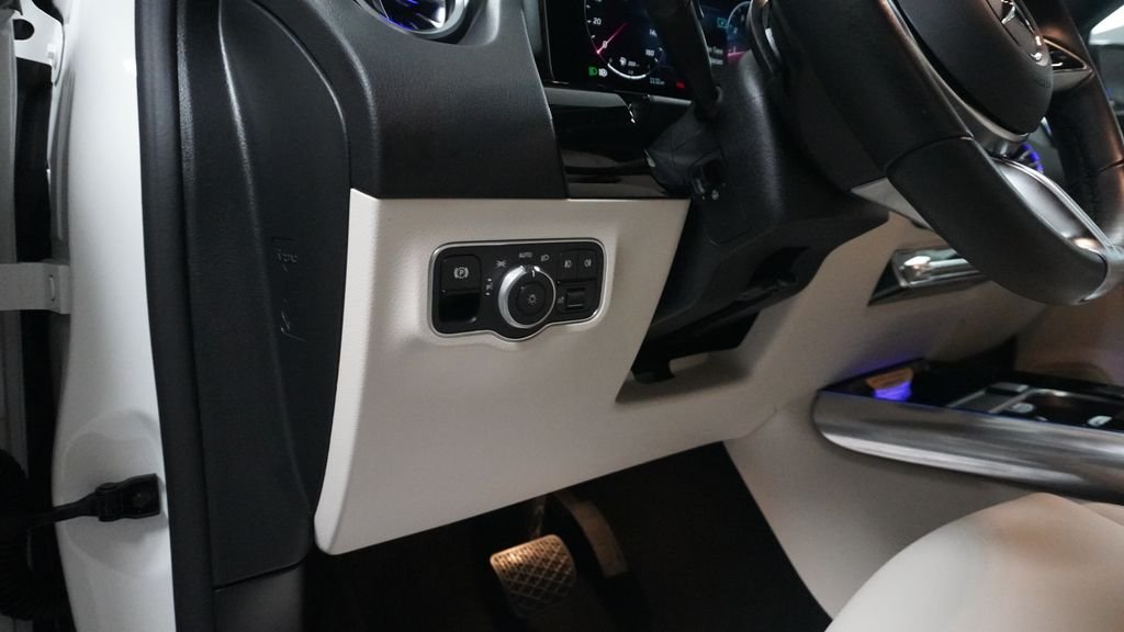 Certified Used 2026 White Mercedes-Benz GLA 250 image 35