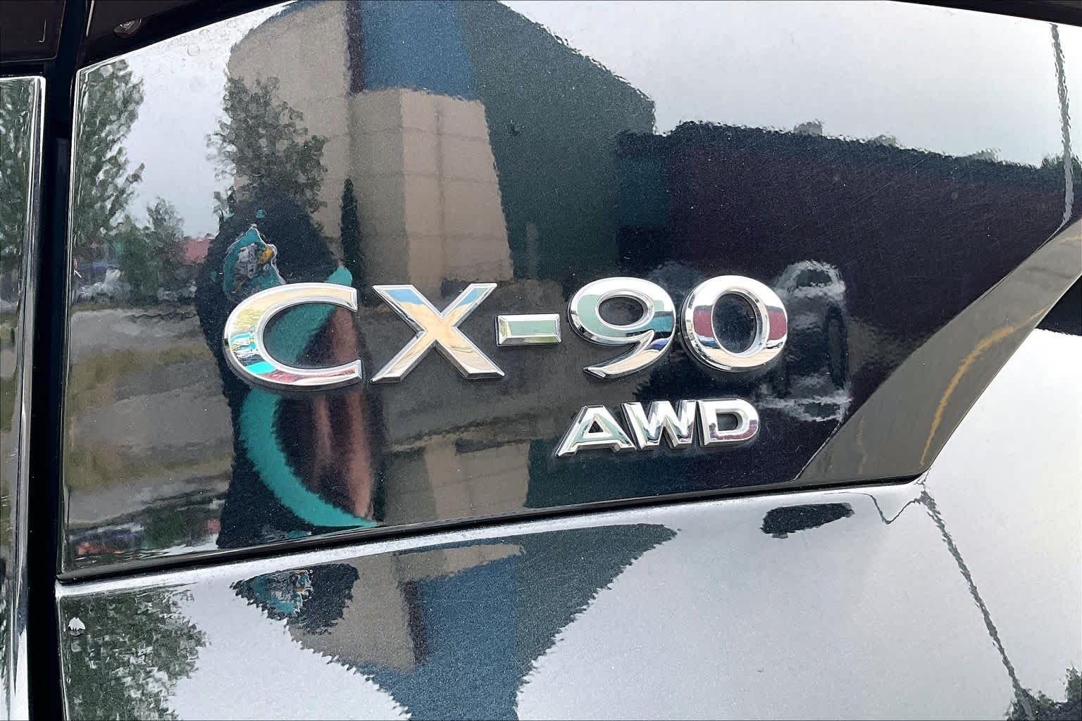 Used 2025 Jet Black Mica Mazda Preferred Package image 33