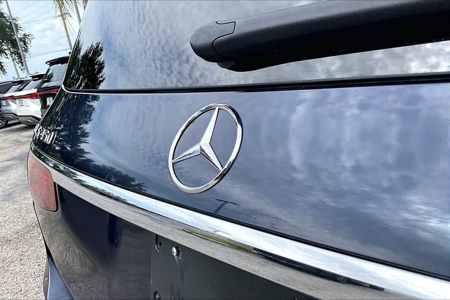 Used 2020 Lunar Blue Metallic Mercedes-Benz GLS 450 image 31