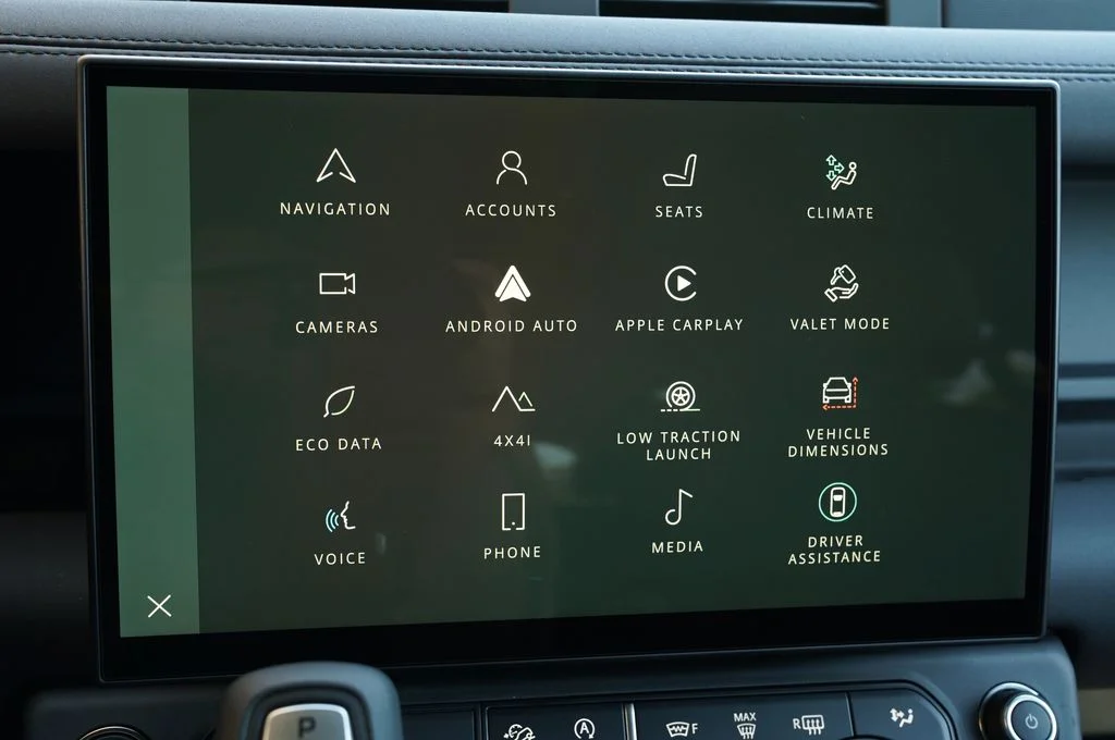 New 2026 Santorini Black Land Rover S image 20