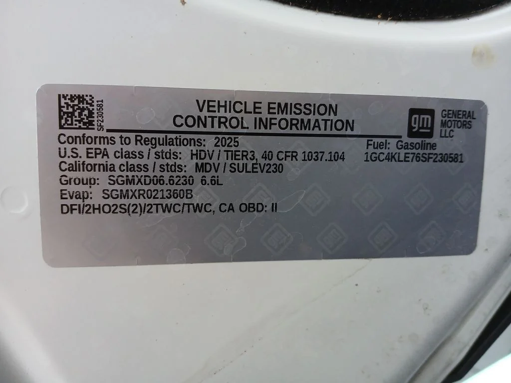 Used 2025 White Chevrolet Work Truck image 35