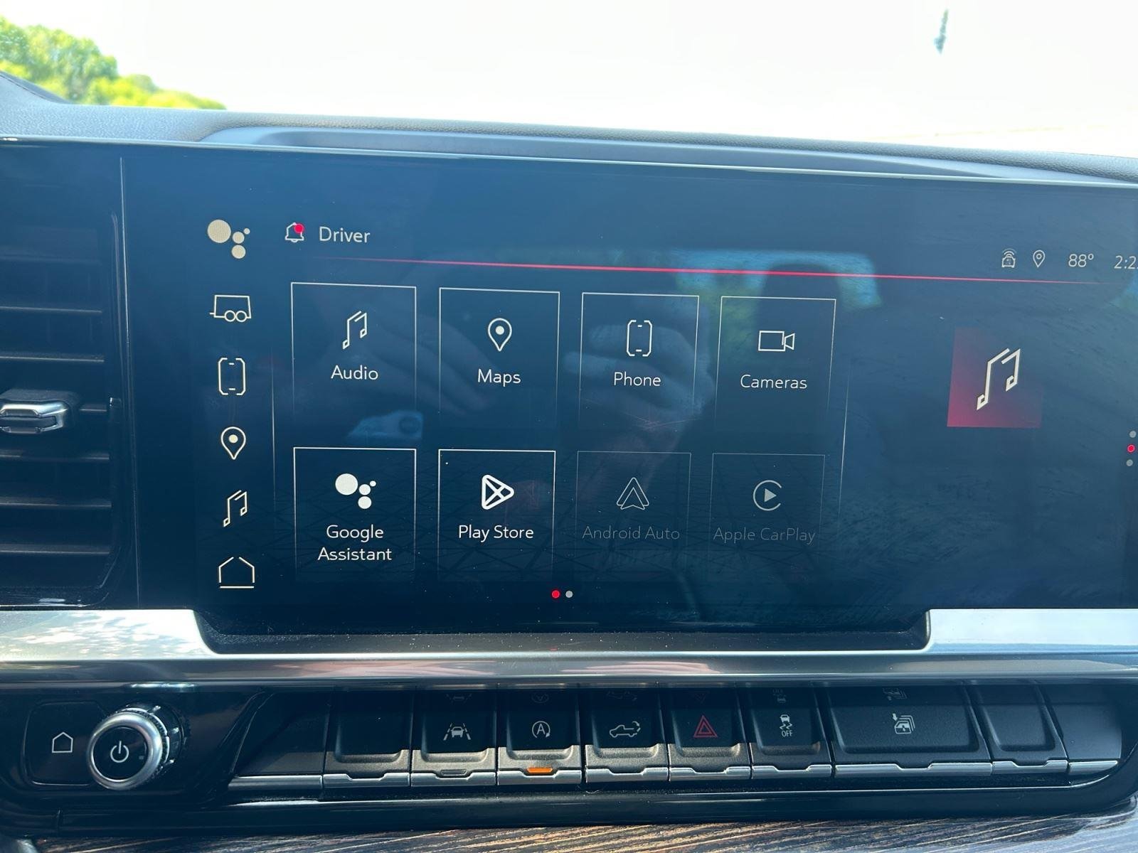 Used 2024 Summit White GMC SLE image 20