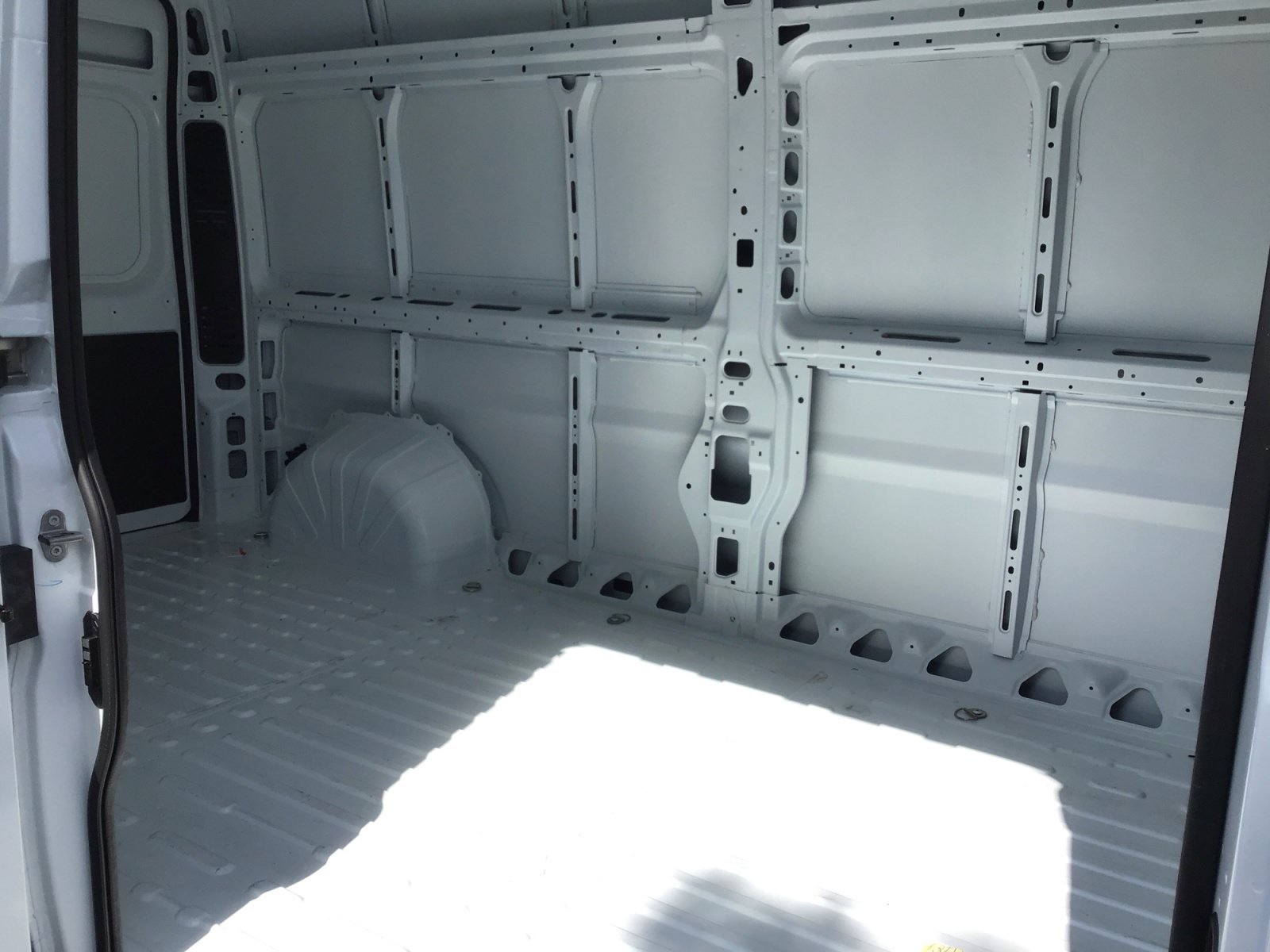 New 2026 Bright White Clearcoat RAM Tradesman image 22