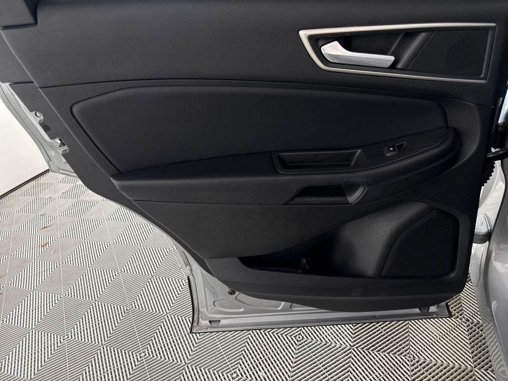 2023 Ford Edge SEL - Photo 12