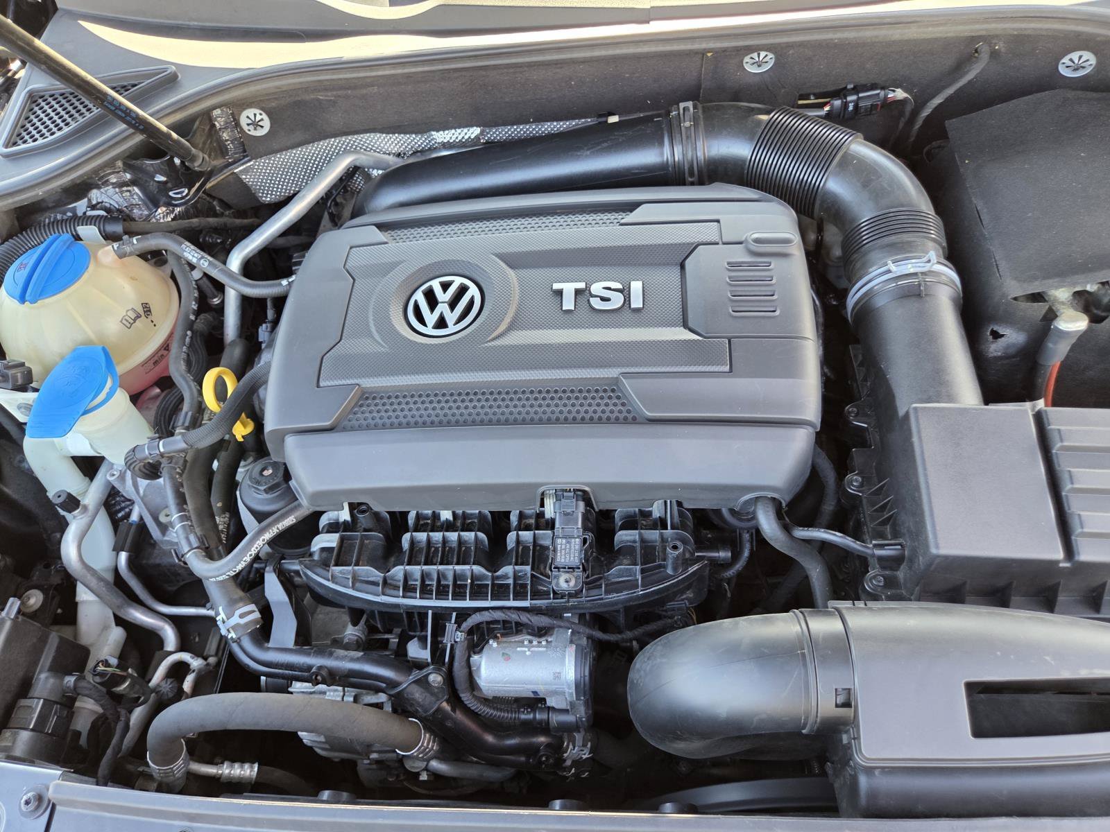 Used 2017  Volkswagen 1.8T SE w/Technology image 22