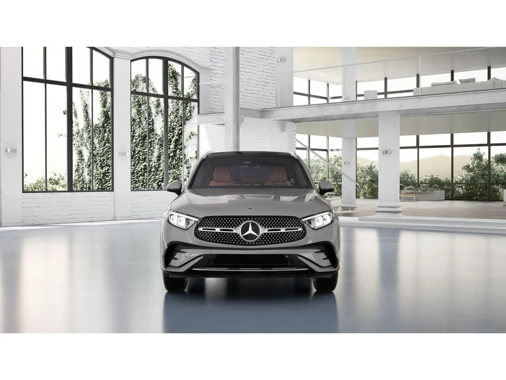 New 2027 White Mercedes-Benz GLC 300 image 38