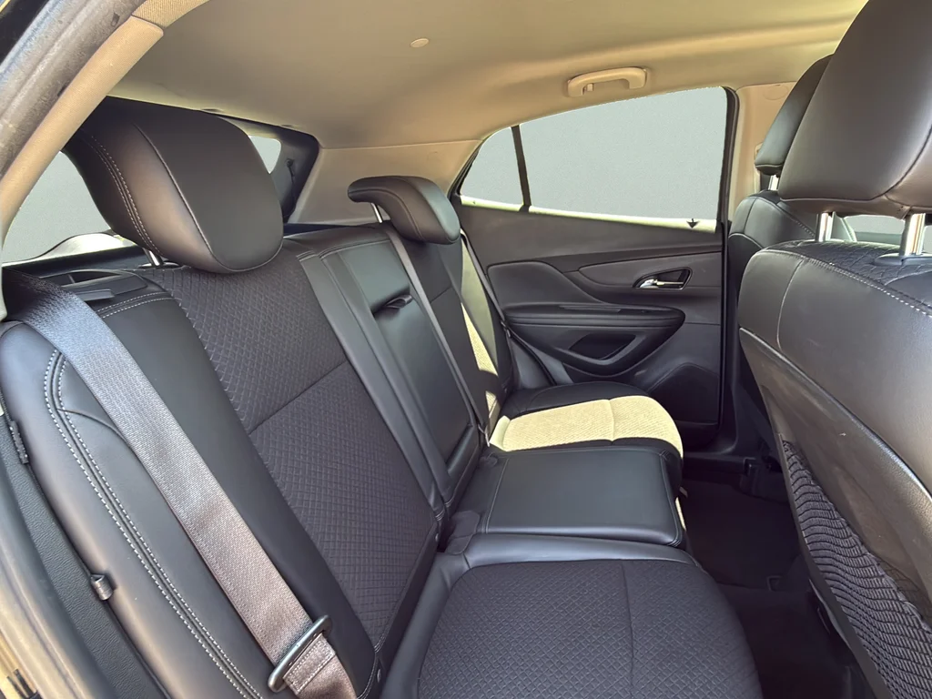 Used 2021 Ebony Twilight Metallic Buick Preferred image 16